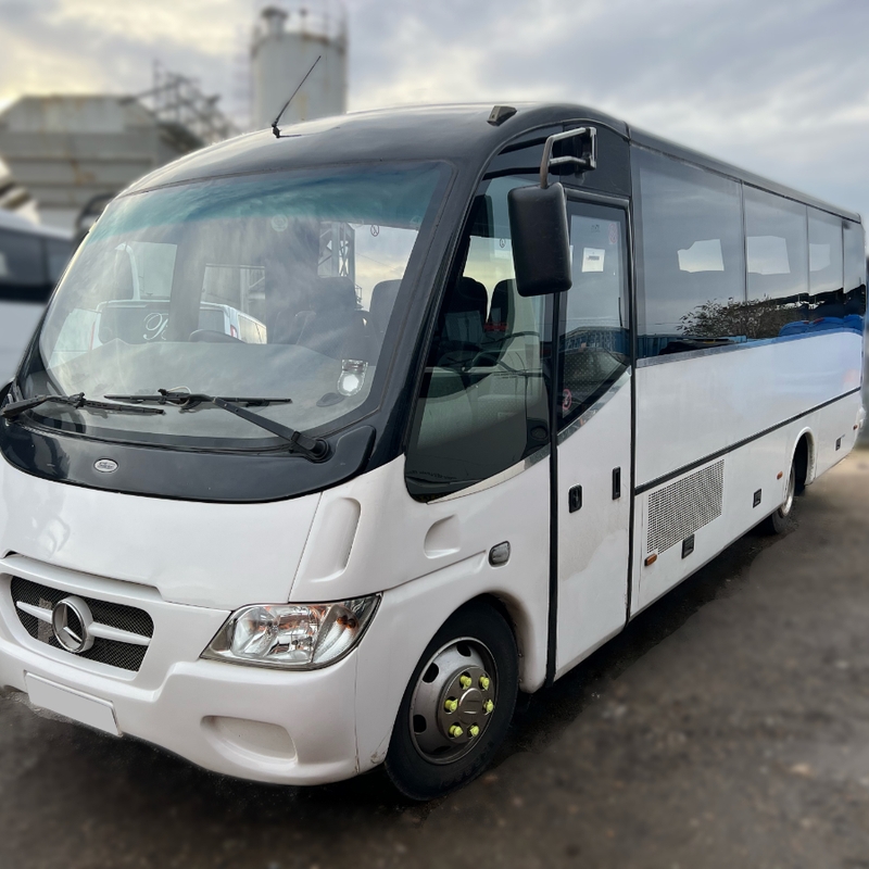 27 Seater Mercedes Midi Coach 02